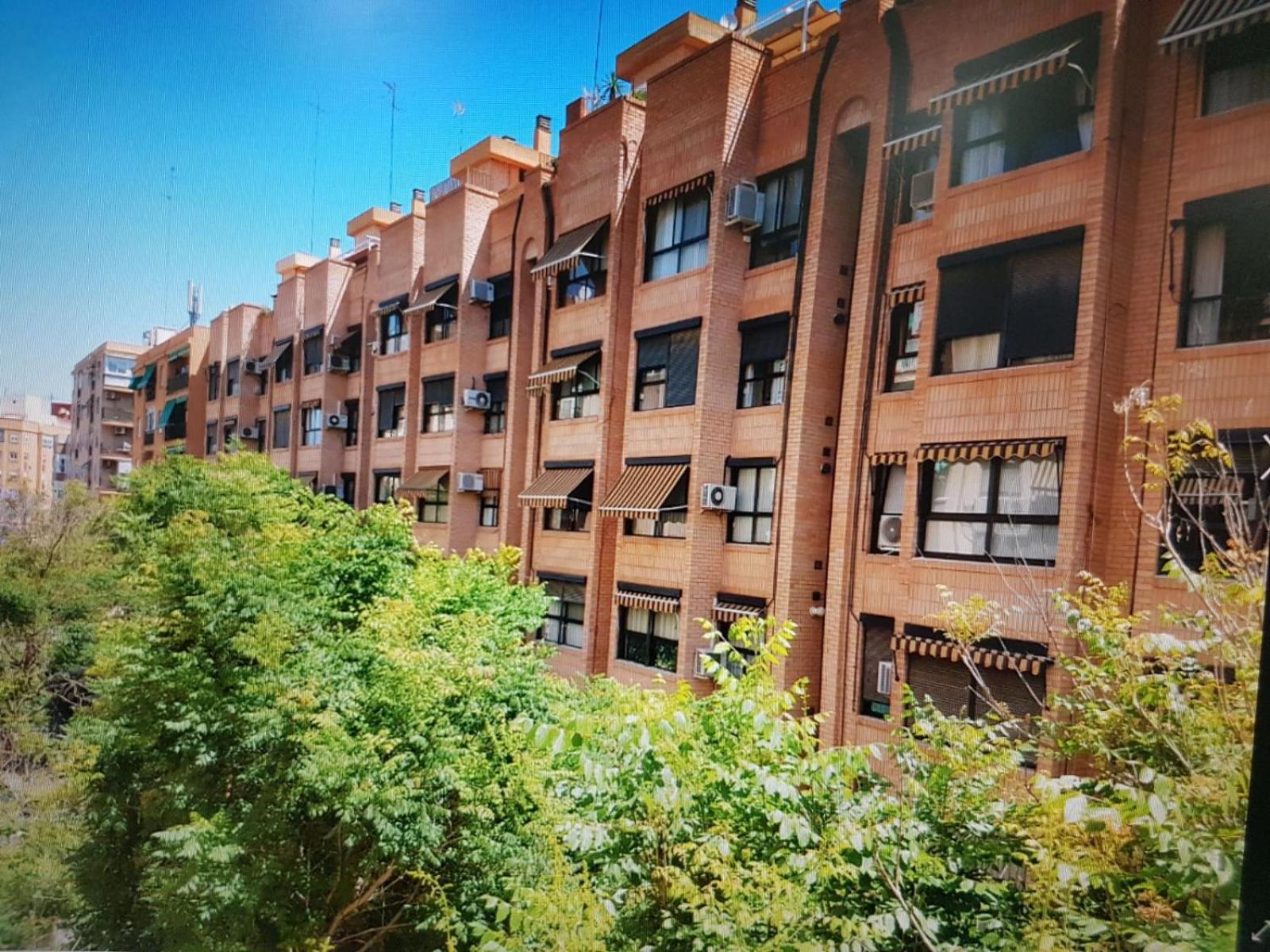 Apartamento Cerca De La Playa Y Ciudad De Las Ciencias Valensiya Dış mekan fotoğraf